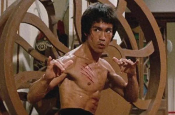 九游体育app官网但李小龙那慢放了看起来像没慢放的拳速-九游体育「NineGame Sports」官方网站